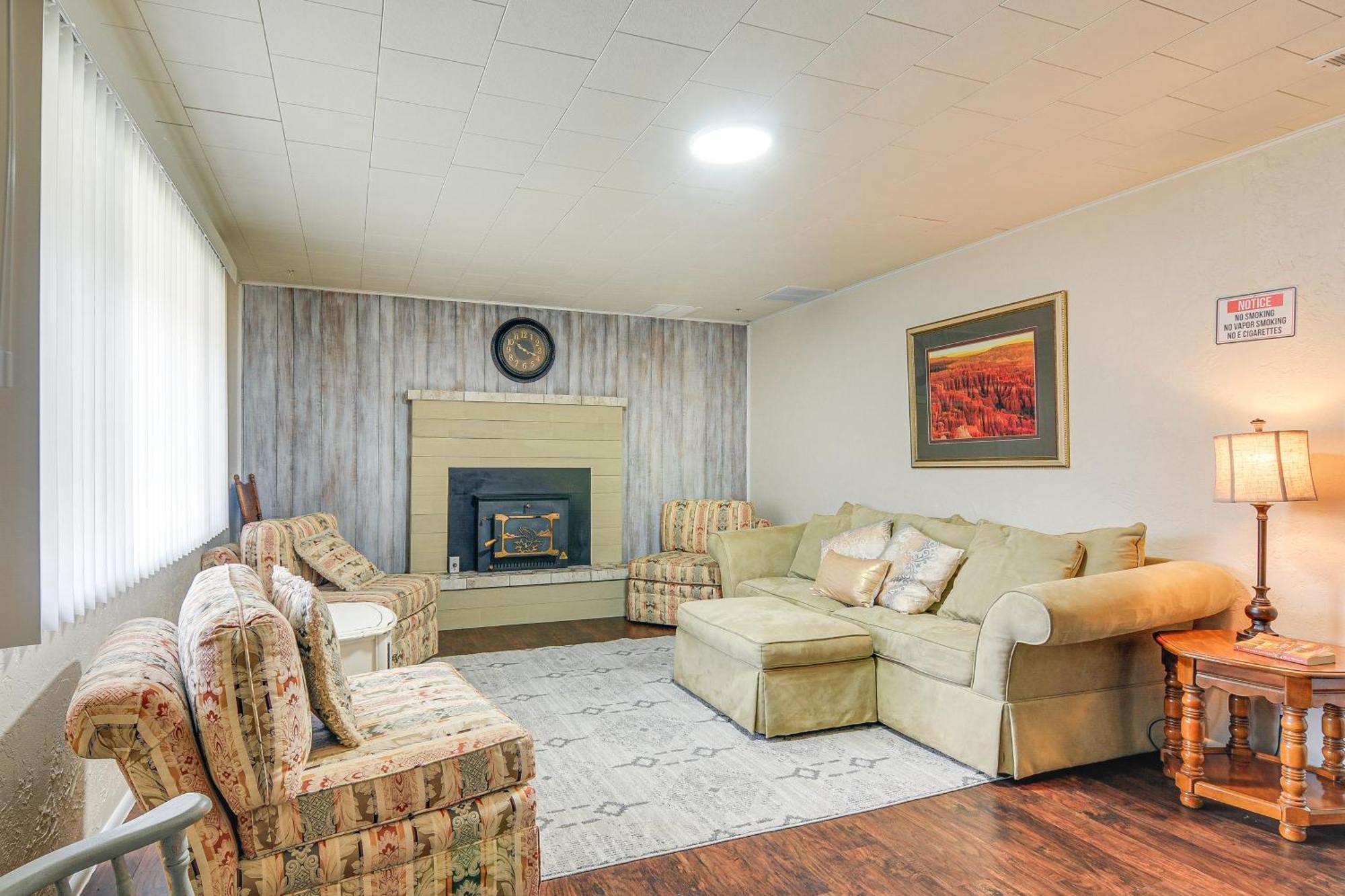 Getaway Near Bryce Canyon National Park! Tropic