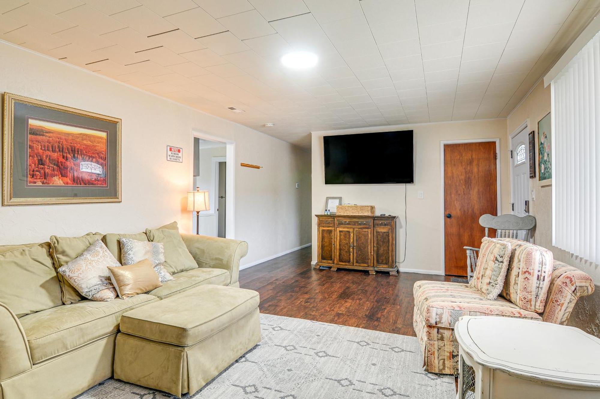 Holiday home Getaway Near Bryce Canyon National Park!